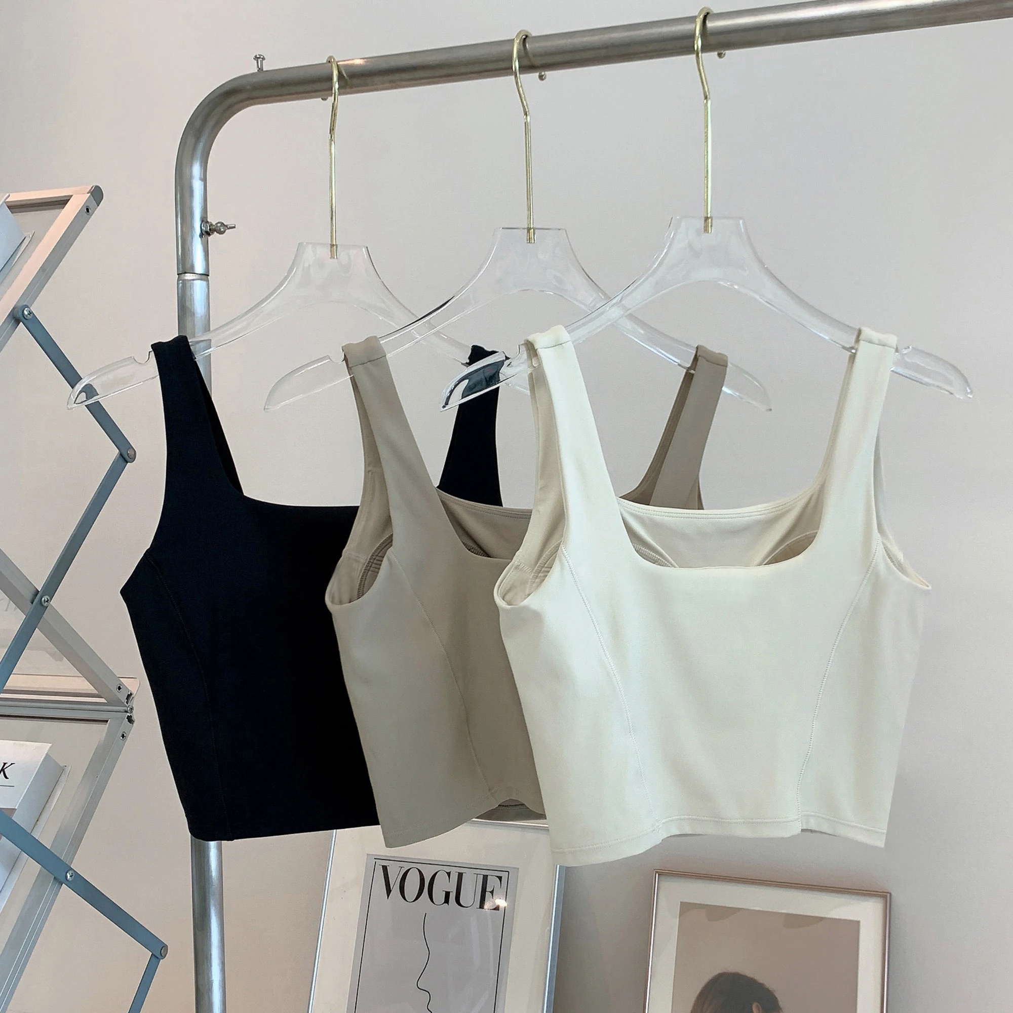 Высокоэластичный женский бюстг – обзор и цена Aquatic Sports Bra